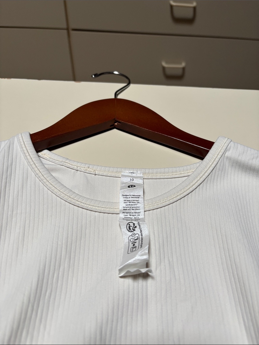 lululemon athletica White Ribbed Crop Top
